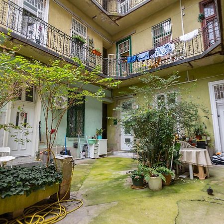 Cosy Flat With Balcony Apartman Budapest Kültér fotó